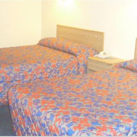 Pawnee Inn Wichita Room photo